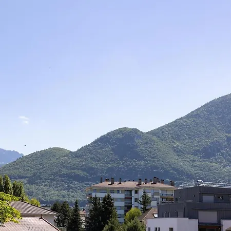 Proche Lac Et Commerces Apartment *
